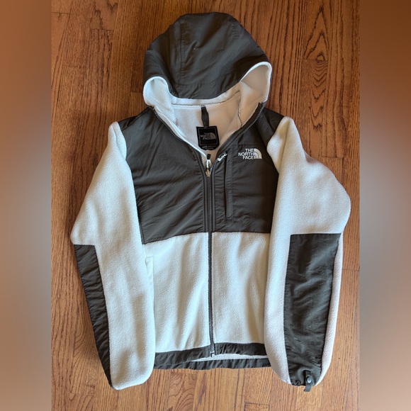 Women’s North Face Fleece Jacket Size Small - Picture 1 of 3